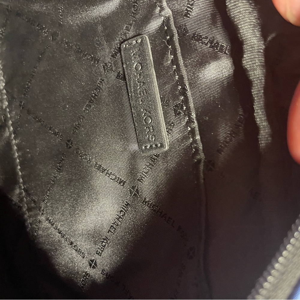 Michael Kors | Cross Body Bag - Picture 7 of 10